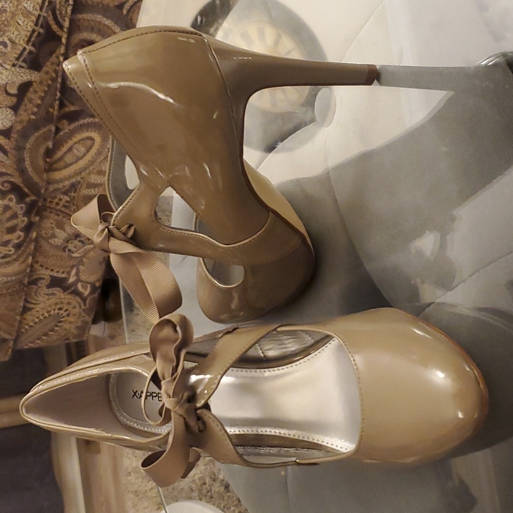 X Appeal Kadence Ribbon Tie Heels
